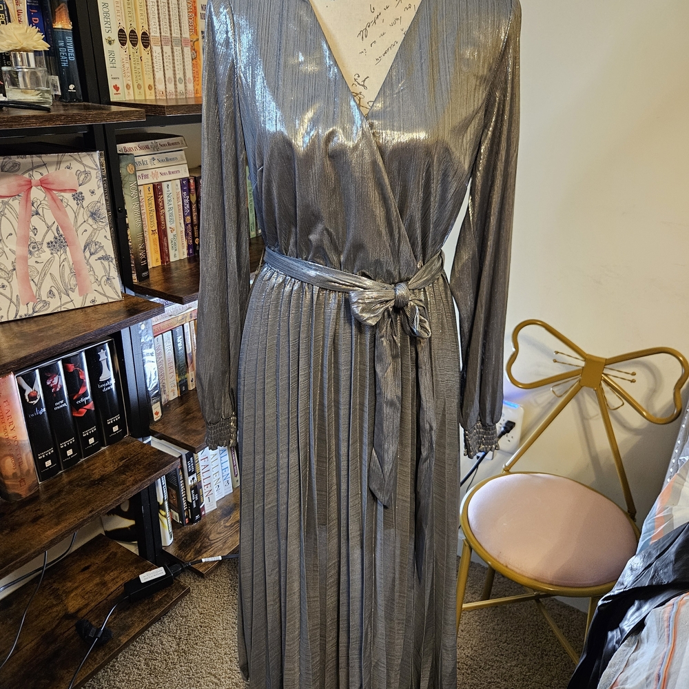 Sage + Fig Silver Pleated Long Sleeve Dress